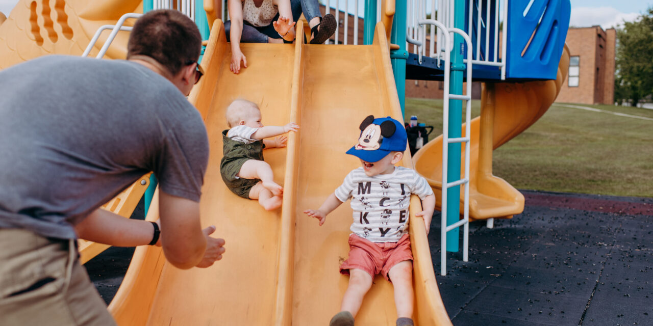 Loving the Ordinary: Unposed Family Photos 