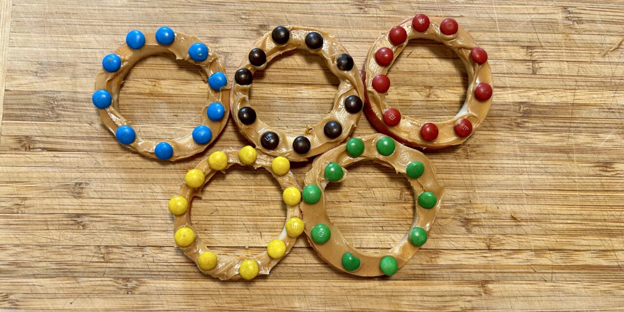 Celebrate the Summer Olympics: Apple Ring Snack!