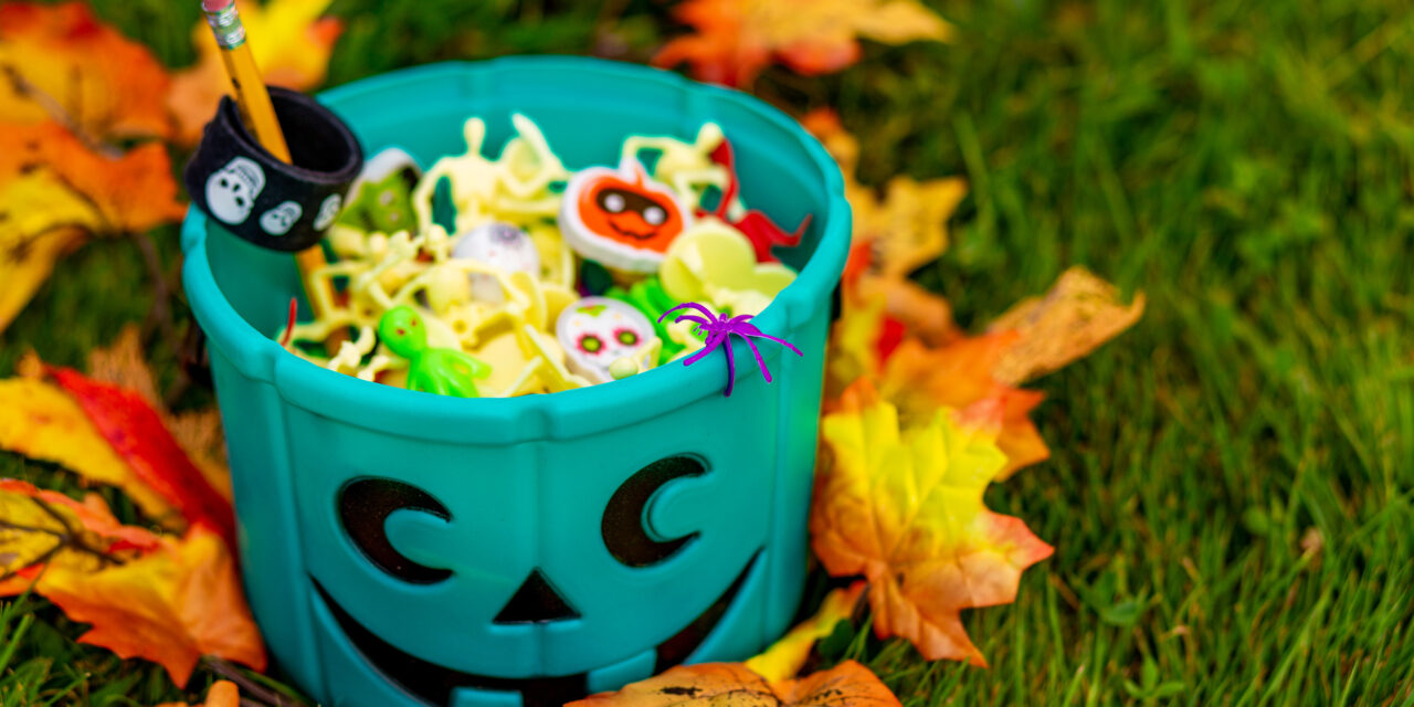 Non-Candy Treats for Halloween: Fun Alternatives to Sugar Overload