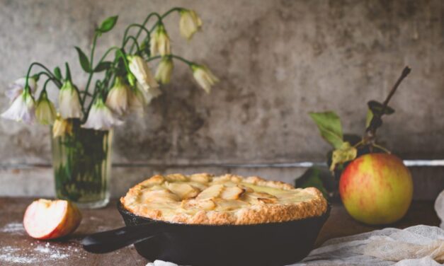 Hands-On Holiday Apple Pie Day