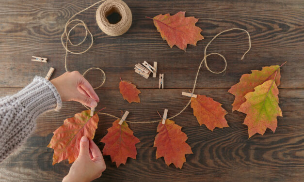 Thanksgiving Leaf Banner