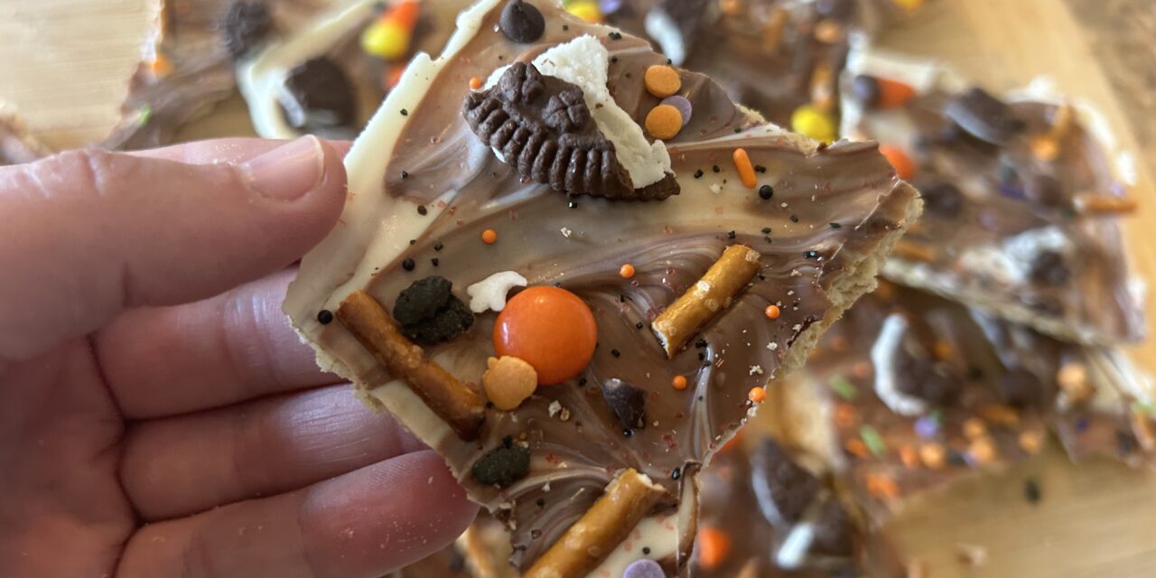 halloween bark