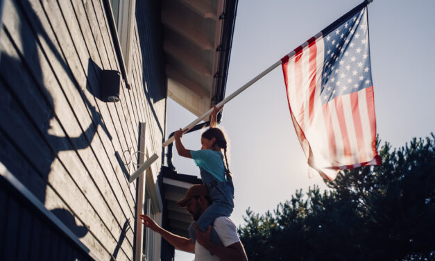 Teaching Your Kids Why We Celebrate the 4th of July