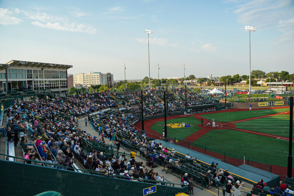 Sioux Falls Canaries Game